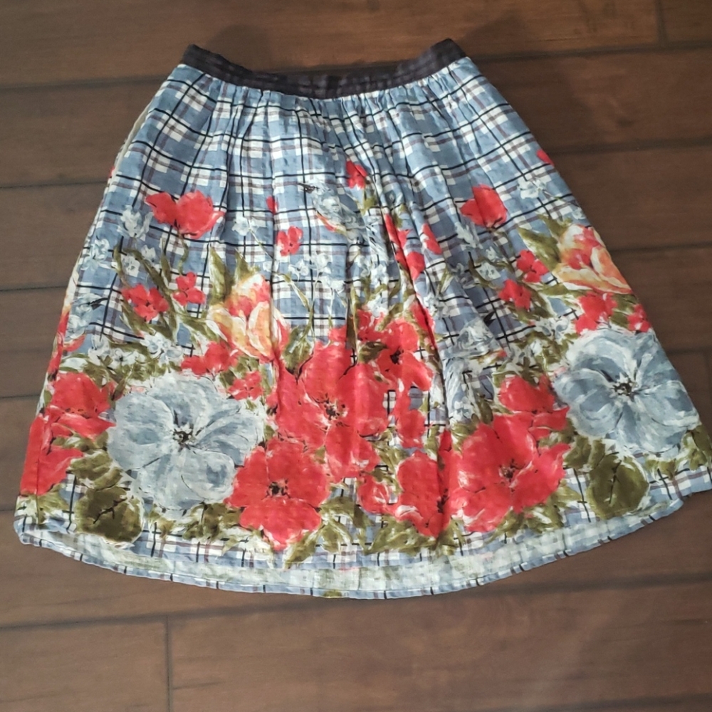 Anthropologie spring floral skirt blue and red.